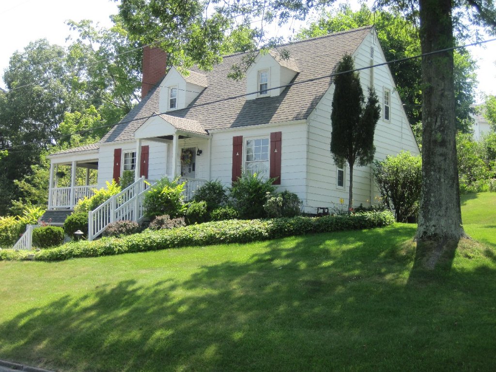 60-Virginia's house.jpg